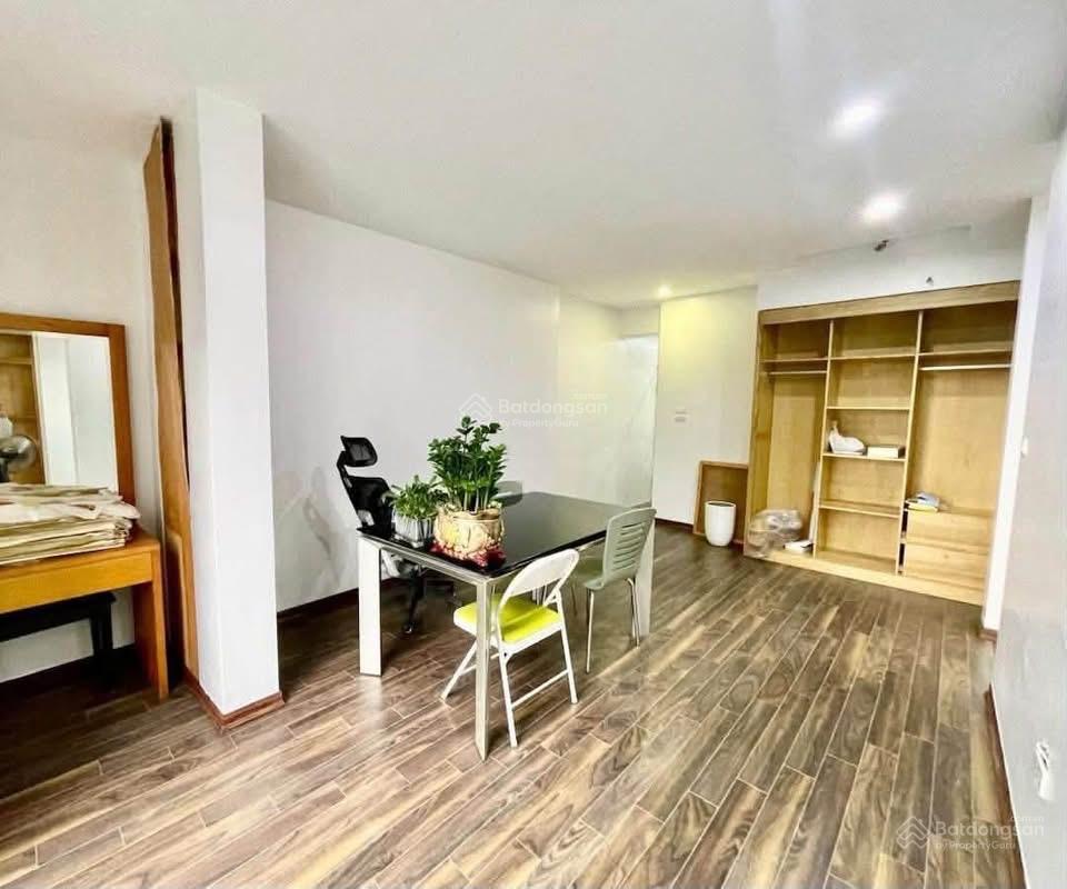 Bán tòa nhà 8 tầng thang máy, lô góc trung tâm ba đìnhdòng tiền 70 triệu/thdt68m mt6.6m36 tỷ