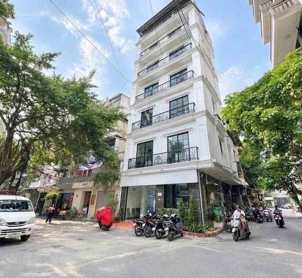 Bán tòa nhà 8 tầng thang máy, lô góc trung tâm ba đìnhdòng tiền 70 triệu/thdt68m mt6.6m36 tỷ