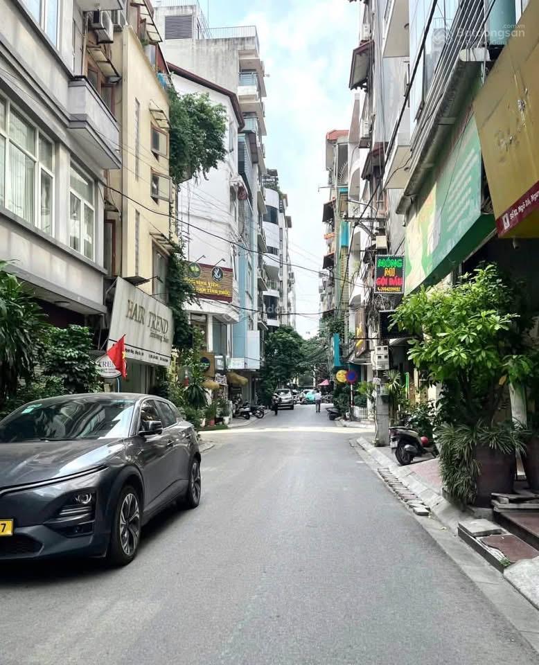 Bán nhà phố nguyên hồngphân lô vỉa hè ô tô tránh10m ra phốdt70m25 tầng mt6.5mgiá 31.3 tỷ