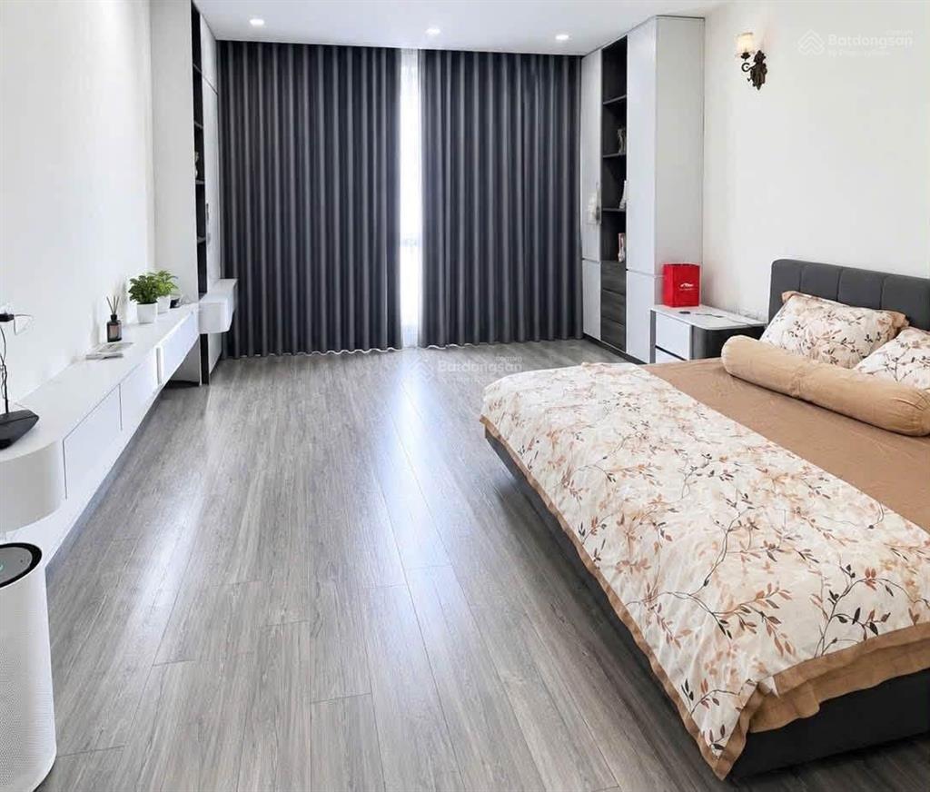 Bán nhà phố nguyên hồngphân lô ô tô tránh10m ra phốdt70m25 tầngmt6.5mnhỉnh 30 tỷ
