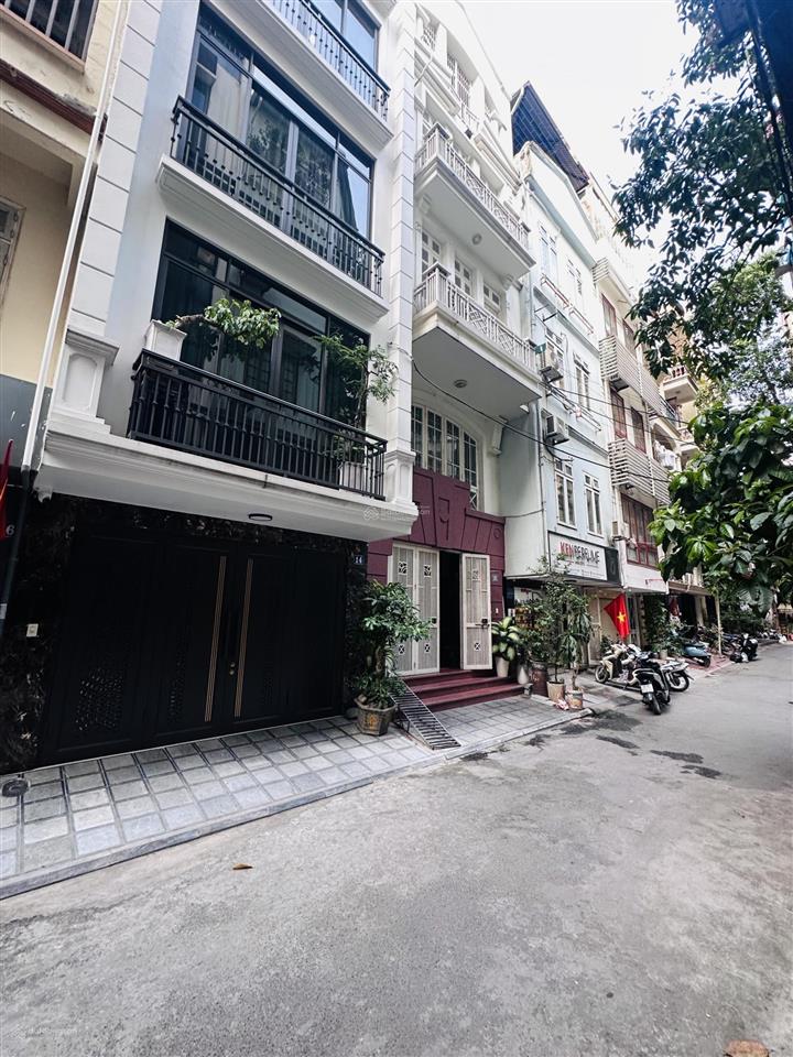 Bán gấp nhà phố hoàng cầuchỉ 30m ra mặt phốô tô vào nhàdt65m5 tầngmt5m21.x tỷ