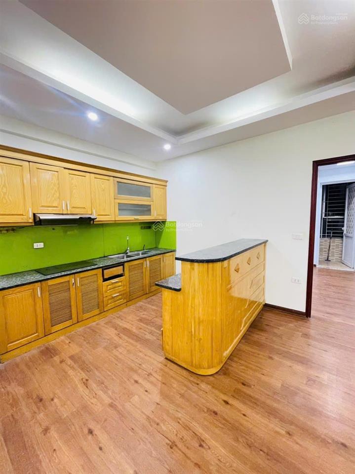 Bán căn chung cư nam trung yên, 2 ngủ, 1 vs, tầng trung đẹp, tặng nội thất, giá 4.8 tỷ (tl)