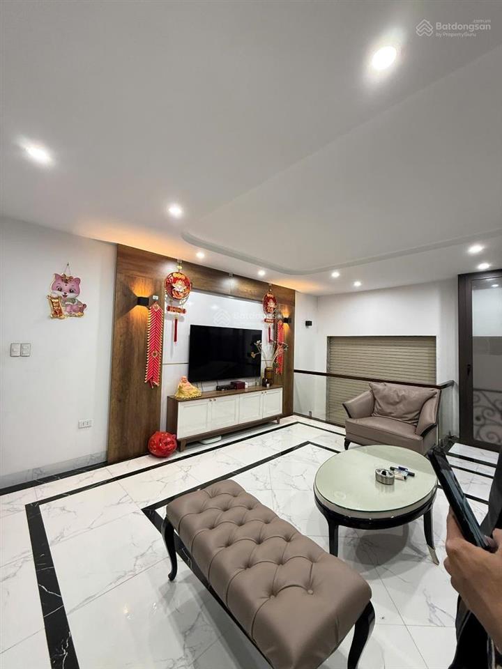 Chính chủ bán nhà mới đẹp gần ô tô, phố đông tác 40m2x6tầng, mt 4.9m, giá chỉ 13.2 tỷ