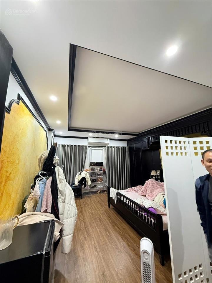 Chính chủ bán nhà mới đẹp gần ô tô, phố đông tác 40m2x6tầng, mt 4.9m, giá chỉ 13.2 tỷ