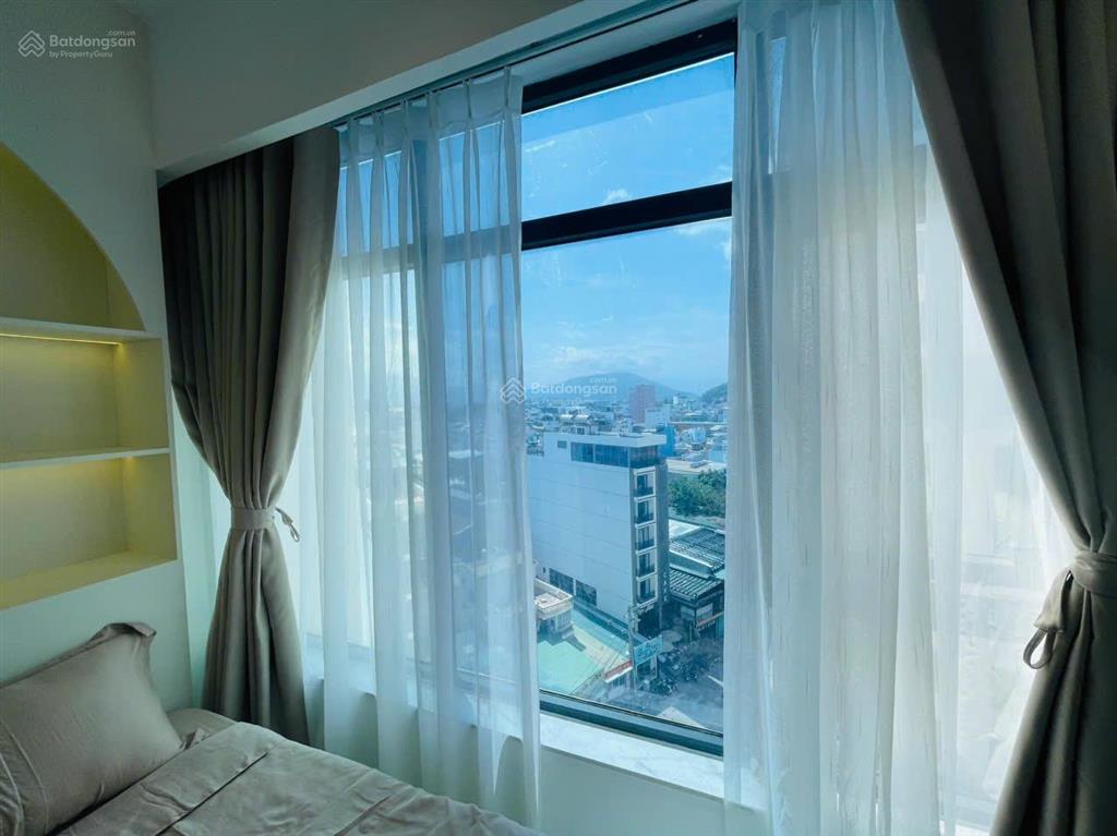 Bán căn hộ tầng 10 căn 30 căn 1030 tòa oc2a  71 m2  2 phòng ngủ