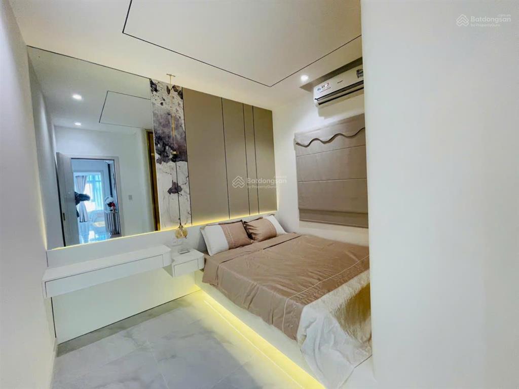 Bán căn hộ tầng 10 căn 30 căn 1030 tòa oc2a  71 m2  2 phòng ngủ