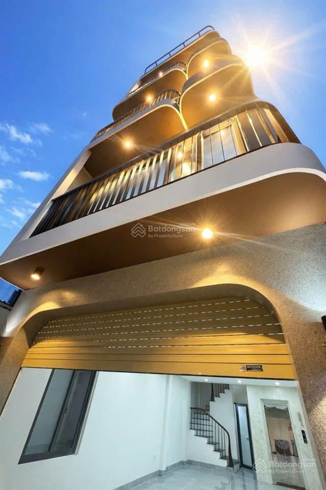 Nhà ngọc trì  long biên 55m2, 5 tầng thang máy, lô góc, gần ô tô, giá hơn 8 tỷ.