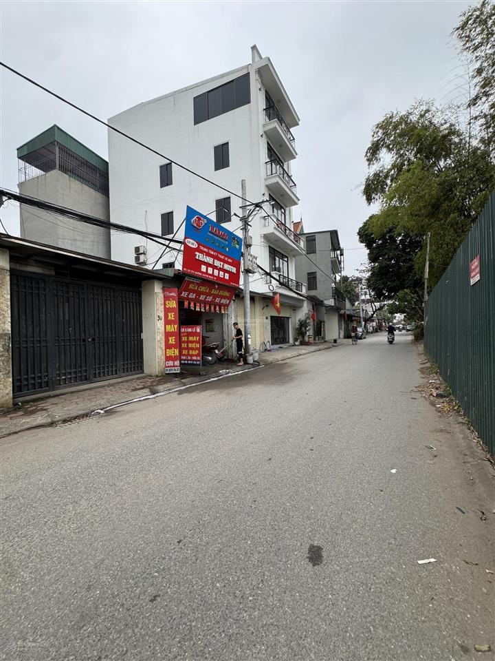 Nhà ngọc trì  long biên 55m2, 5 tầng thang máy, lô góc, gần ô tô, giá hơn 8 tỷ.