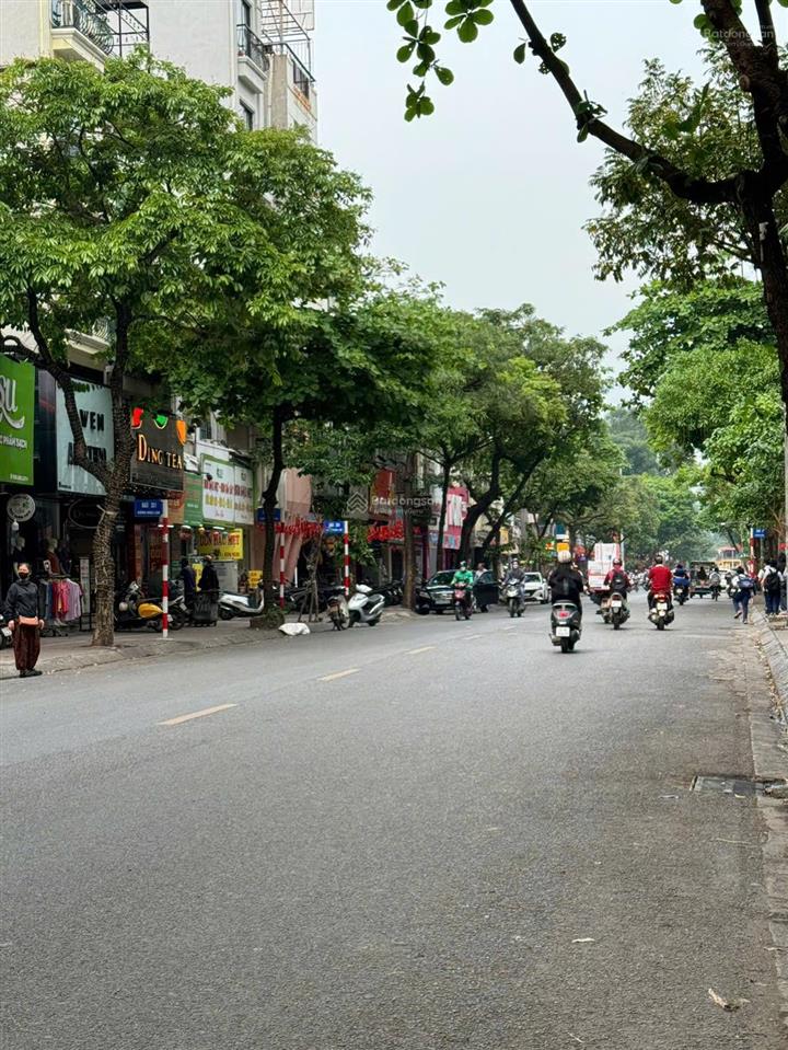 Nhà ngọc lâm 80m 6 tầng thang máy ô tô vào nhà | giá nhỉnh 19 tỷ, mức tốt trong khu vực.