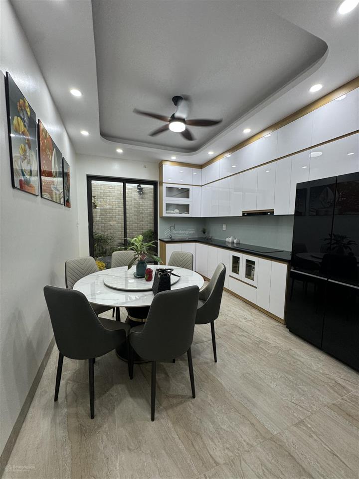 Nguyễn sơn gia thuỵ | 60m2 5 tầng thang máy | giá nhỉnh chục tỷ