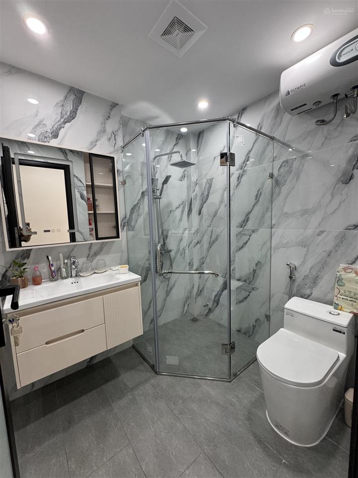 Nguyễn sơn gia thuỵ | 60m2 5 tầng thang máy | giá nhỉnh chục tỷ