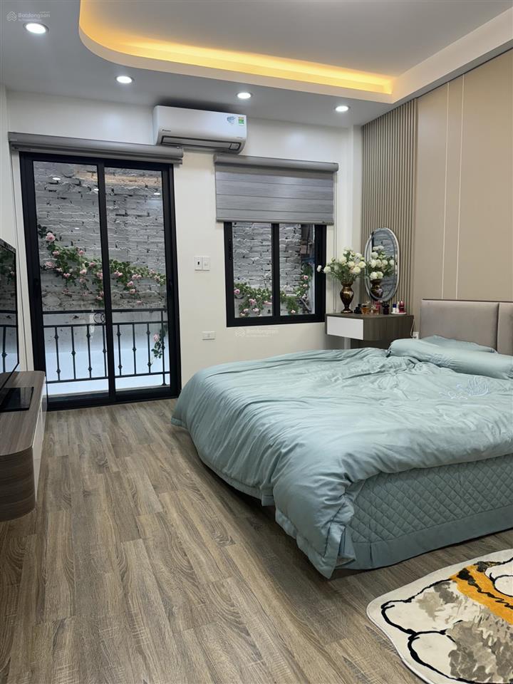 Nguyễn sơn gia thuỵ | 60m2 5 tầng thang máy | giá nhỉnh chục tỷ