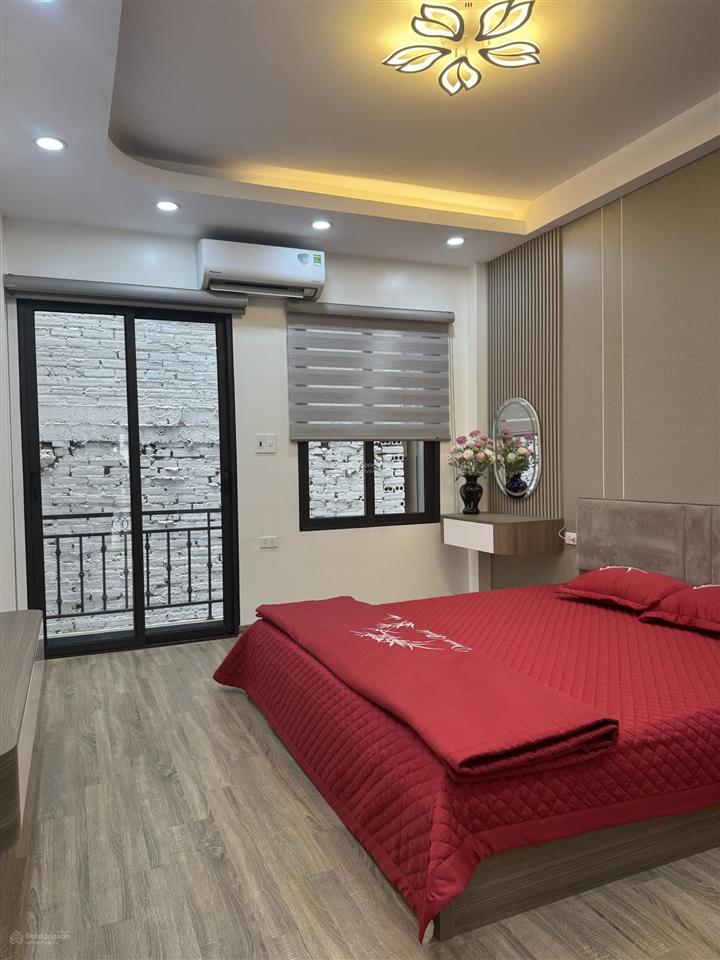 Nguyễn sơn gia thuỵ | 60m2 5 tầng thang máy | giá nhỉnh chục tỷ