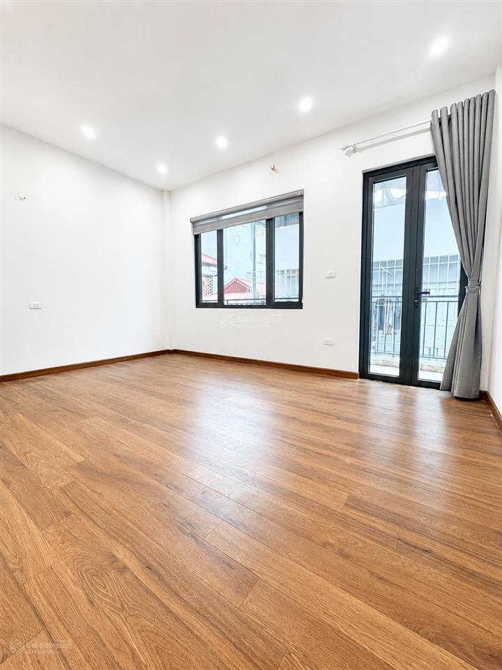 Nhà sài đồng long biên | 4 tầng mới, 50m, mt 5m vuông vắn | ô tô thông | chỉ 8 tỷ.