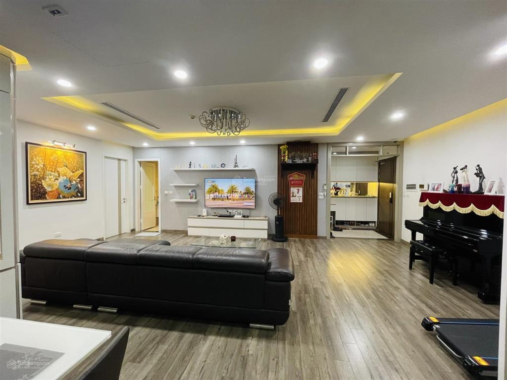 3n3vs,udic n05 hoàng đạo thuý, 162m2, 15 tỷ,  0964 493 ***