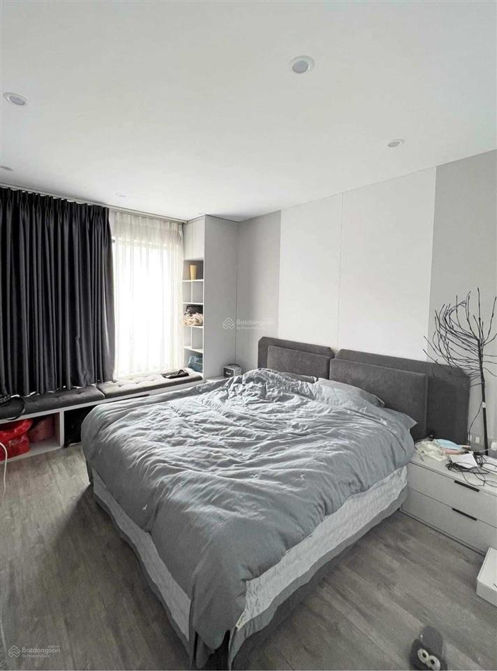 Tôi cần bán rẻ căn 2pn 74m2, tầng 16, giá 5,8 tỷ, ban công đông nam, dự án việt đức complex