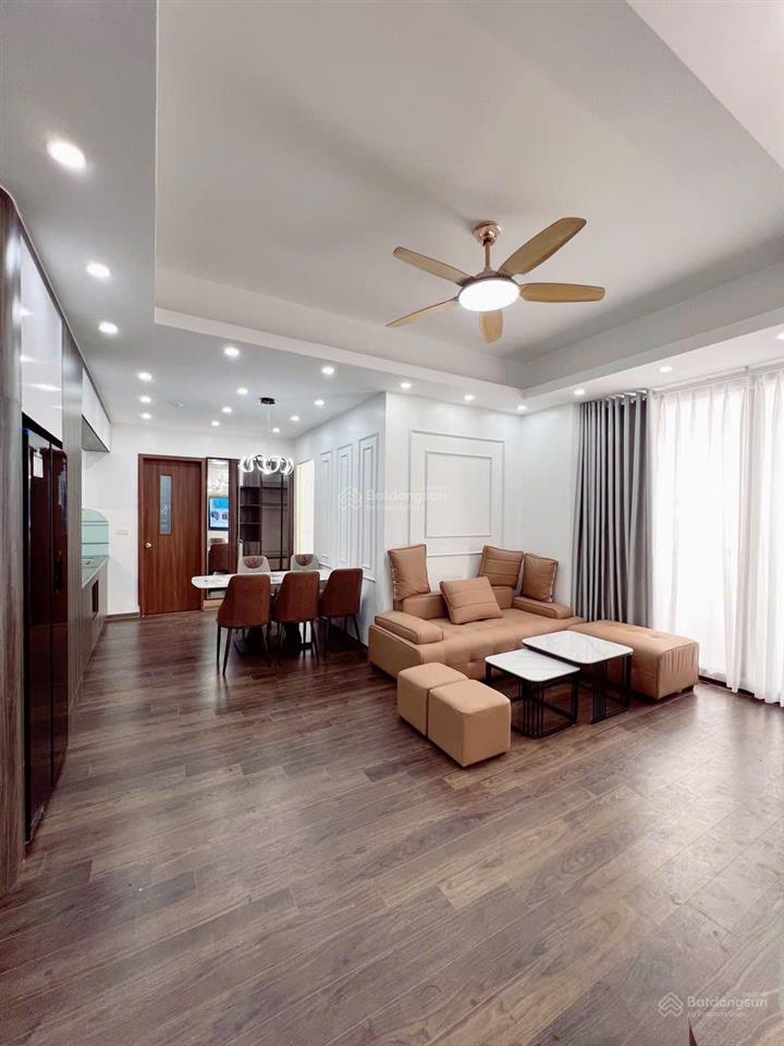 Bán cực gấp  căn góc, 2n2vs, ban công đông nam, 4,95 tỷ  60b nguyễn huy tưởng  sổ đỏ