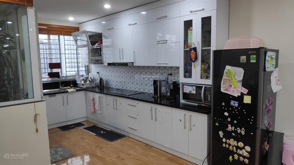 Chính chủ cần bán gấp 3 ngủ hapulico giá 9.35 tỷ, bc đông bắc