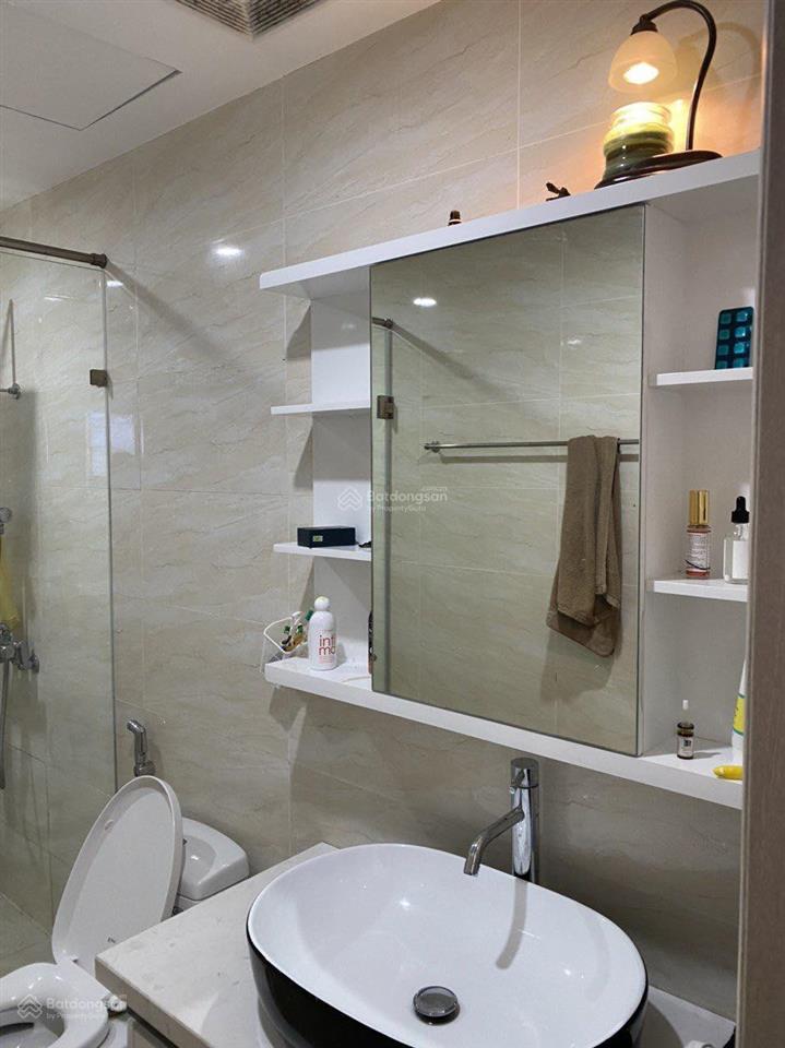 Bán gấp căn 2n 2wc  handi resco 31 lê văn lương 71 m2  6,3 tỷ