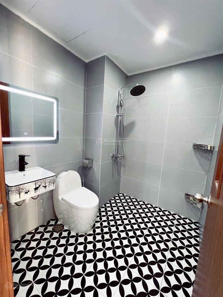 N2  hoàng minh giám  trung hòa nhân chính, 50m2, nội thất mới, 4 tỷ