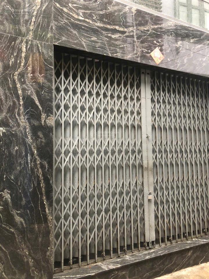 Nhà đẹp 50m2,đường nguyễn văn nguyễn,q1.3 tầng,4pn, vô cùng thoáng mát & rộng rãi.20m đến hoàng sa