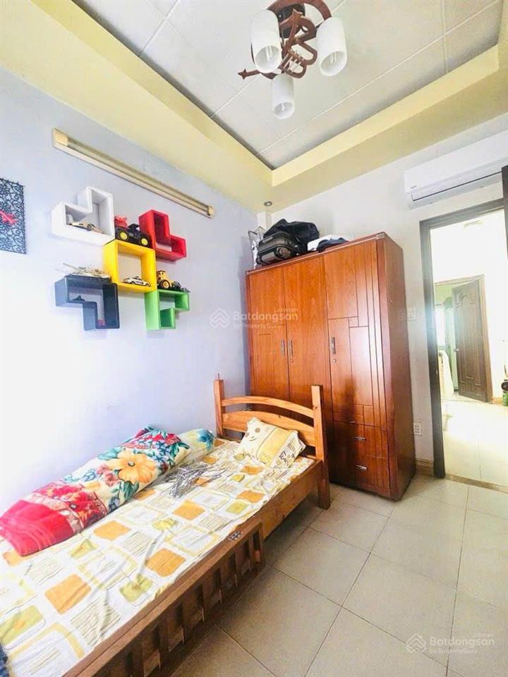 Bán nhà trung tâm q. 3, đường vườn chuối. hẻm xe hơi 5m, 3 tầng, 4 pn, nhà đẹp full tiện nghi
