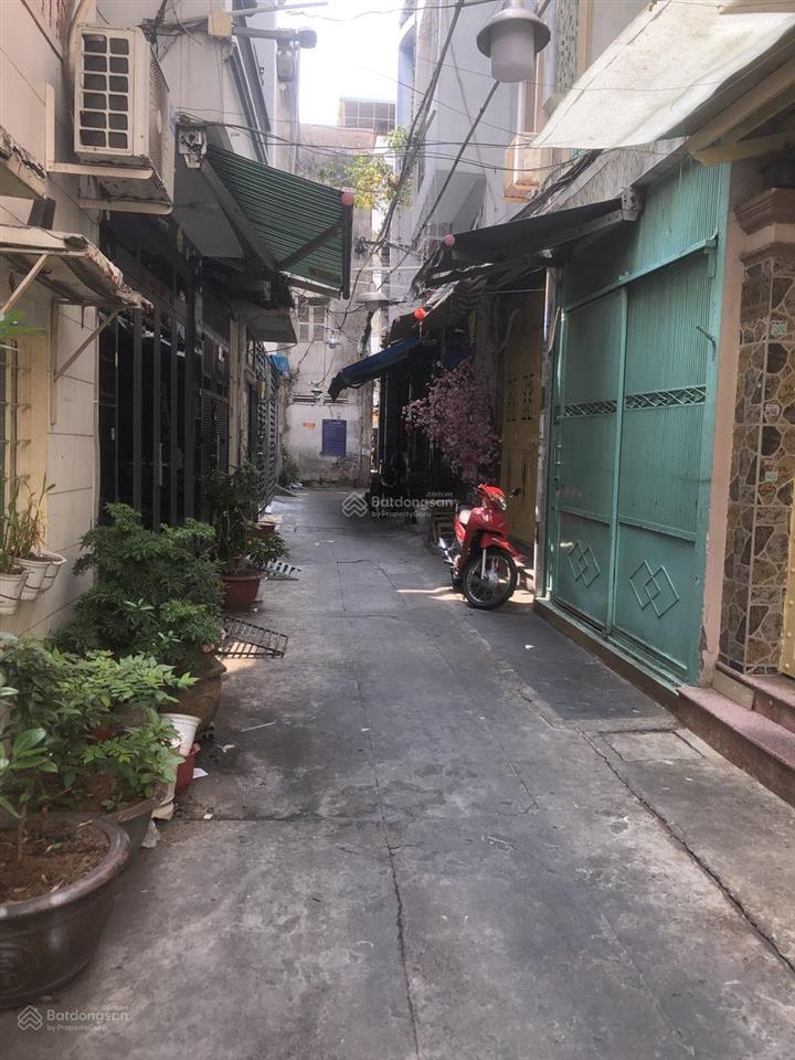 Nhà trung tâm q3 nguyễn thiện thuật, 4 tầng + sân thượng. hẻm ô tô + gần chợ, 35 m2 vuông vức.