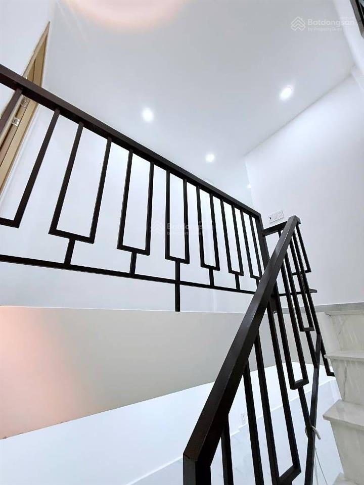 Mặt tiền nguyễn an ninh  bình thạnh, 2 lầu, 32m²  khu chợ bà chiểu hiếm nhà bán, vào ở vừa kd.