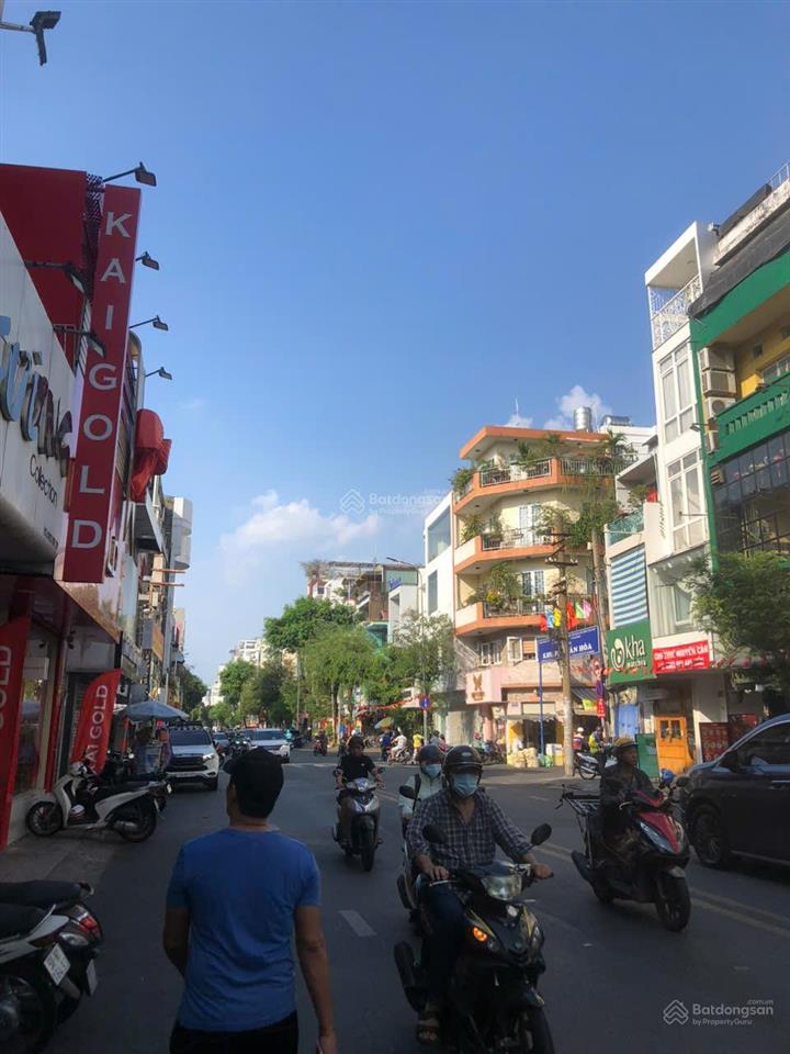 Nhà võ văn tần quận 3, 2 mặt hẻm cực thoáng, gần mặt tiền chỉ 5m. khu trung tâm buôn bán sầm uất.