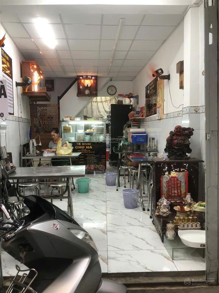 Nhà võ văn tần quận 3, 2 mặt hẻm cực thoáng, gần mặt tiền chỉ 5m. khu trung tâm buôn bán sầm uất.