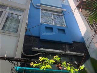Nhà 4 lầu vườn chuối q3, thông điện biên phủ. hẻm đẹp 4m, khu trung tâm sầm uất, dân trí cao.