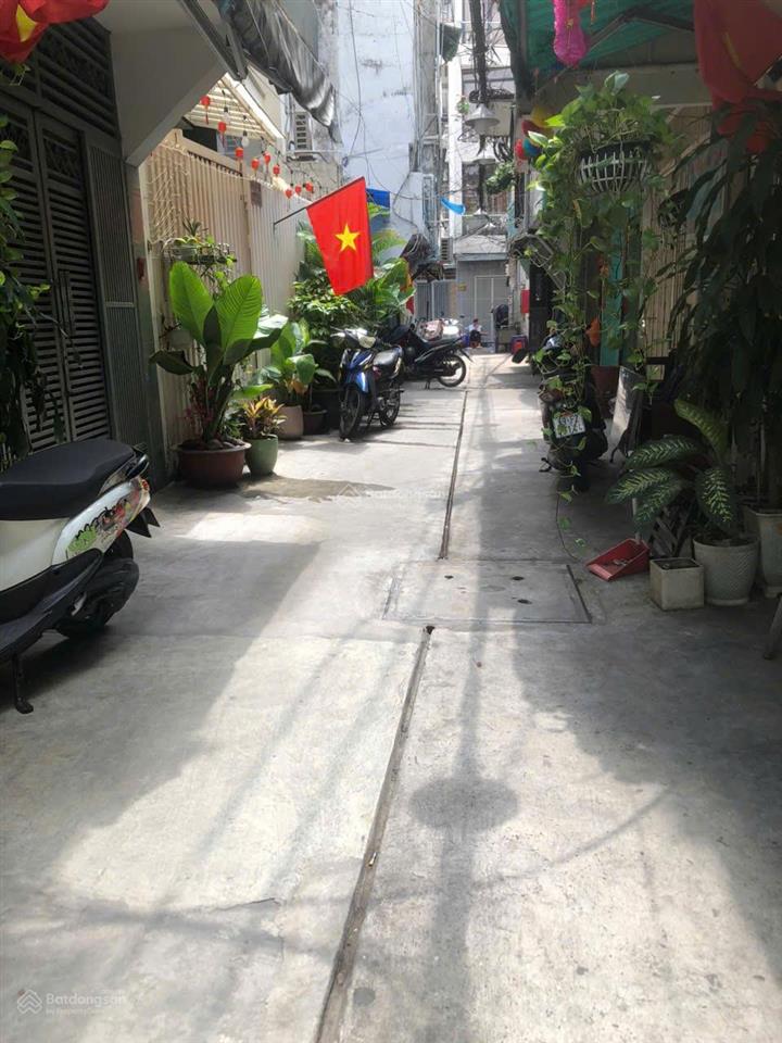Nhà 4 lầu vườn chuối q3, thông điện biên phủ. hẻm đẹp 4m, khu trung tâm sầm uất, dân trí cao.