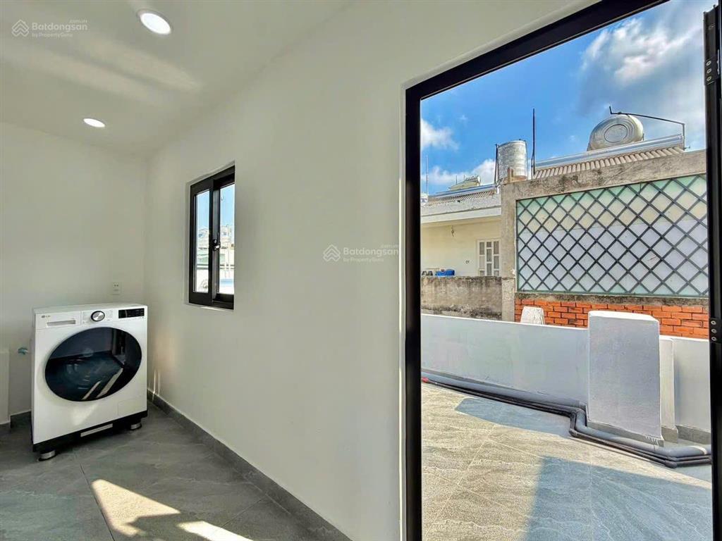 Vào ở ngay nhà 2 mặt hẻm, nở hậu phan đình phùng. 3 lầu, tặng nội thất cao cấp, xem nhà là thích