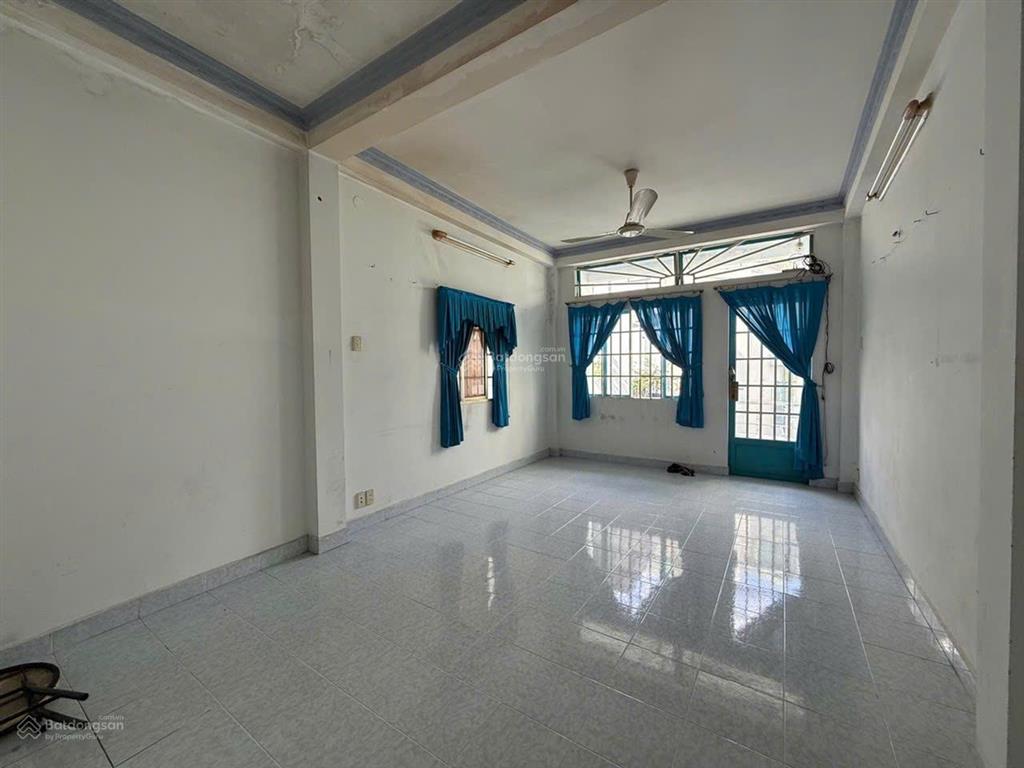 Nhà 67m², 3 lầu 6pn, 5wc (3,6 * 22m) đường lê văn sỹ, p. nhiêu lộc. khu vực an ninh, dân trí ao