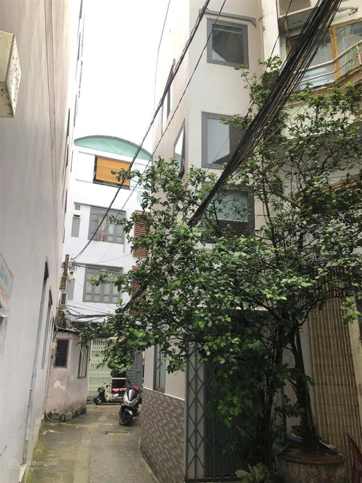 Nhà 50m2, 2 mặt hẻm cách mt hoàng sa 20m, p. tân định. 3 tầng 4pn vô cùng thoáng mát và rộng rãi