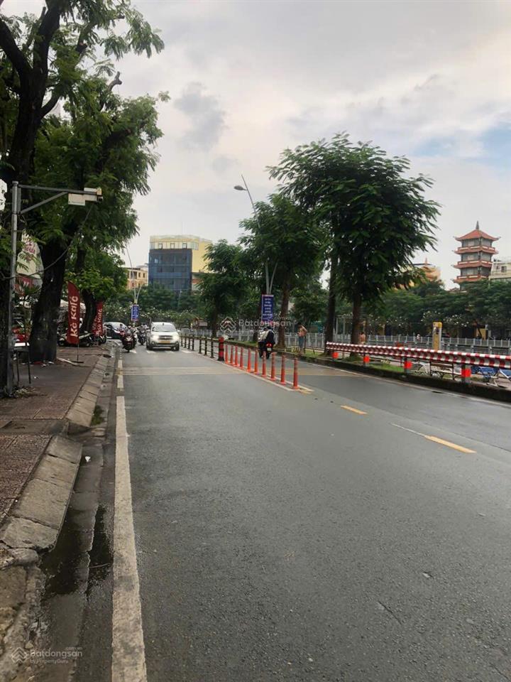 Nhà 50m2, 2 mặt hẻm cách mt hoàng sa 20m, p. tân định. 3 tầng 4pn vô cùng thoáng mát và rộng rãi