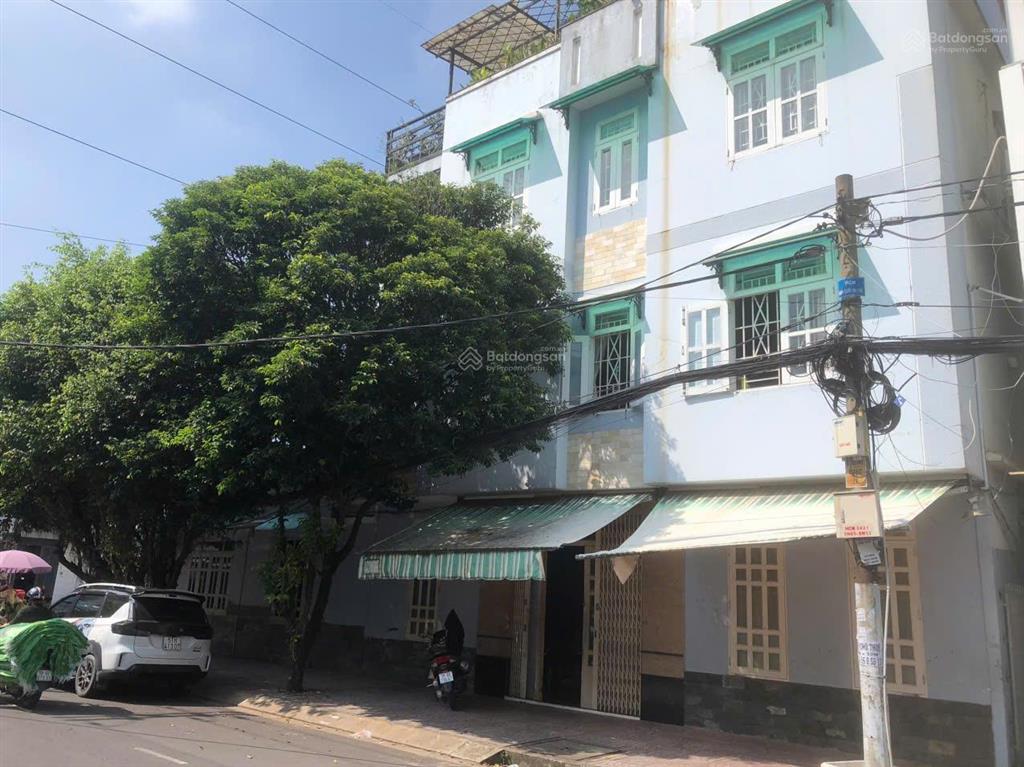 368  370 bùi minh trực, q.8. nhà 2 mặt tiền rộng 120m2, phù hợp kd buôn bán đa ngành nghề.