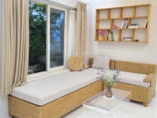 Bán chcc cantavil ap q2 (2pn giá 6,4 tỷ) sổ hồng, căn góc, tttm primer, 2 ban công lớn.view xịn xò