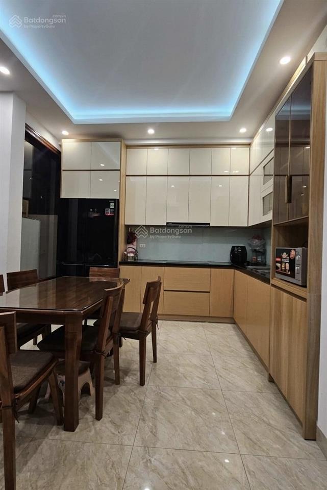 Nhà tân mai, hoàng mai, dân xây 5 tầng, dt50m2, gi.á 9,5 t.ỷ