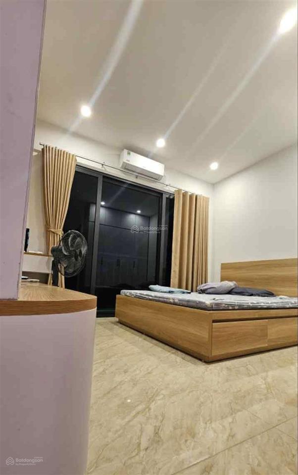 Nhà tân mai, hoàng mai, dân xây 5 tầng, dt50m2, gi.á 9,5 t.ỷ