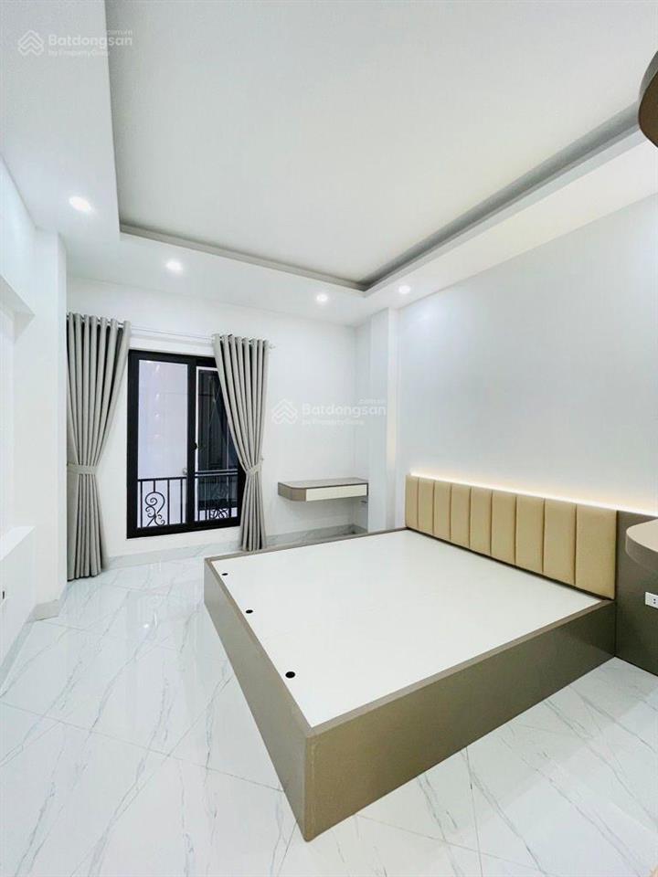 Hơn 8,2 tỷ, có ngay nhà mới 5 tầng, dt35m2, mt4,2m. trần đại nghĩa, hoàng mai.