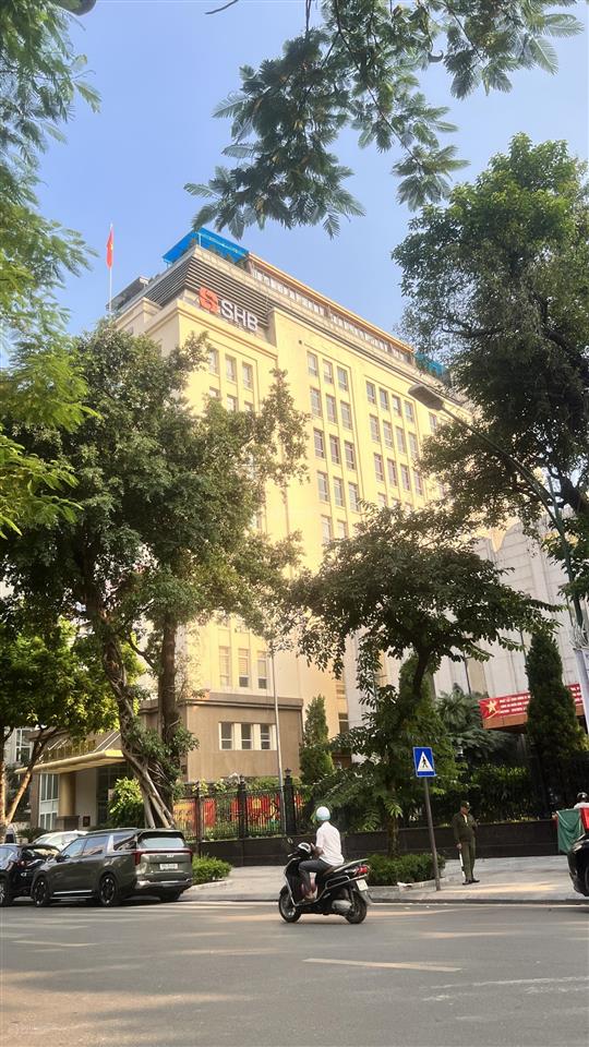 Bán đất mặt phố trần hưng đạo, hoàn kiếm. diện tích 1305m2, mặt tiền 23,5m, giá 1.*** tỷ