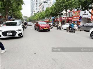 Bán tòa nhà ở và kinh doanh văn phòng tại cầu giấy, 50m2, ô tô ra vào, 24,5 tỷ