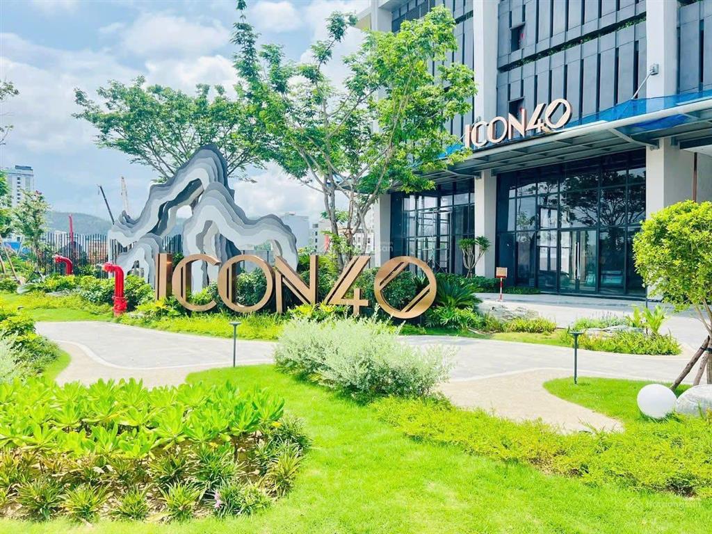 Cho thuê 1 năm studio ở ngay, tiện ích 5*, cách biển 300m, gần bãi cháy