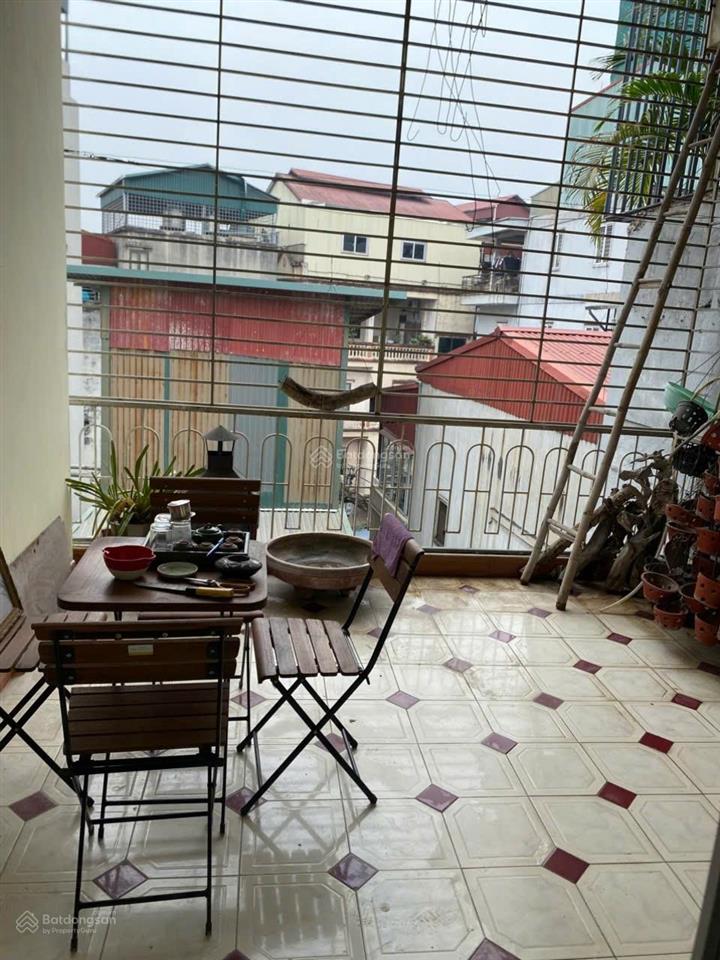 Cho thuê nhà riêng nguyên căn ngõ 67 thái thịnh. dt 55m*4t*mt 4m, đcb. giá 11,5tr/th