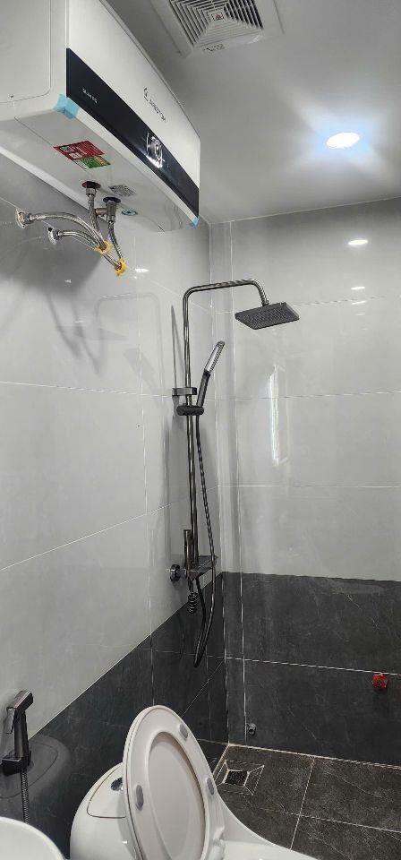 BÁN NHÀ 7 TẦNG, GÓC 3 MẶT ĐƯỜNG, SỐ 4 NGÕ 521 NGUYỄN TRÃI. LH:0393111533 HOẶC 0934306688.