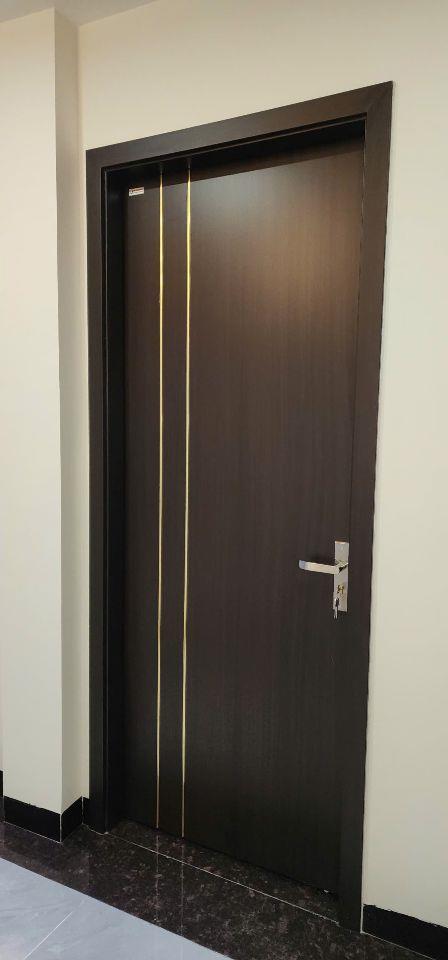 BÁN NHÀ 7 TẦNG, GÓC 3 MẶT ĐƯỜNG, SỐ 4 NGÕ 521 NGUYỄN TRÃI. LH:0393111533 HOẶC 0934306688.