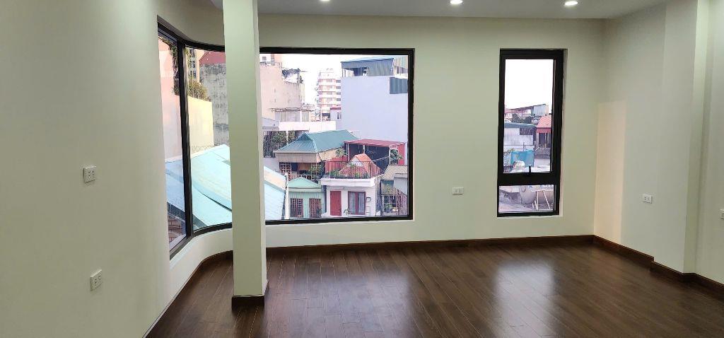 BÁN NHÀ 7 TẦNG, GÓC 3 MẶT ĐƯỜNG, SỐ 4 NGÕ 521 NGUYỄN TRÃI. LH:0393111533 HOẶC 0934306688.