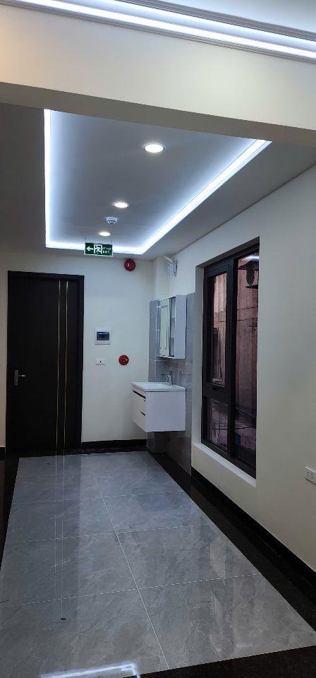 BÁN NHÀ 7 TẦNG, GÓC 3 MẶT ĐƯỜNG, SỐ 4 NGÕ 521 NGUYỄN TRÃI. LH:0393111533 HOẶC 0934306688.