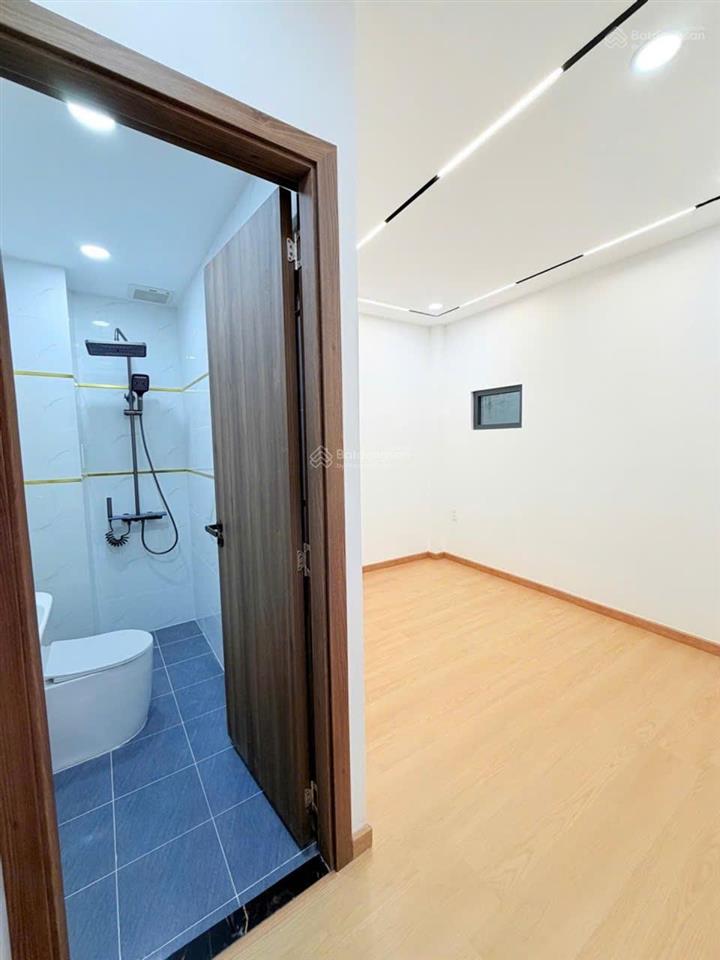 Khu bảy hiền tân bình, nhà ngang siêu tốt gần 4m, sát mặt tiền đường rộng rãi thoáng mát